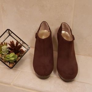 New M.P.S women ankle bootie size 7
